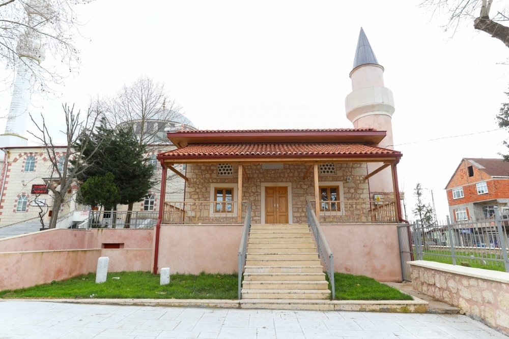Haraççı Historical Masjid and Library