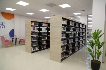 Sezai Karakoç Kütüphanesi 