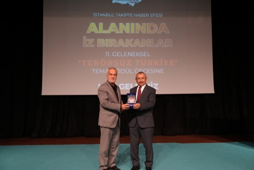 Gençliğe Yatırım Ödülle Taçlandı: Arnavutköy Belediyesi’ne Alanında İz Bırakan Ödülü