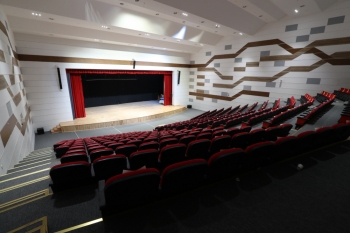 Arnavutköy Kültür Merkezi Konferans Salonu