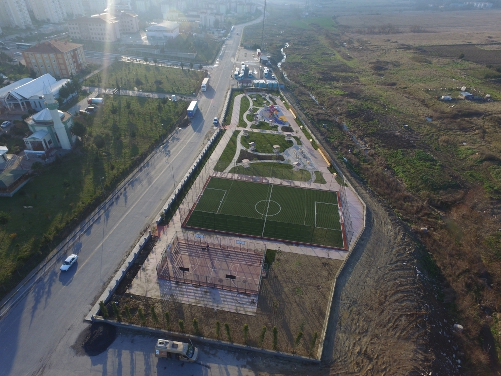 Şehit Jandarma Asteğmen Ali Yılmaz Parkı Halı Sahası