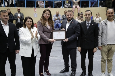 Mustafa Candaroğlu Mazbatasını Aldı, Yemin Etti