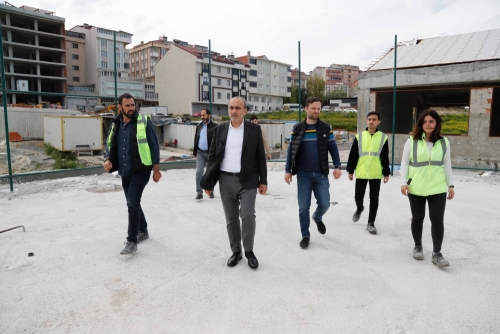 Anadolu Mahallesi Yeni Meydanına Kavuşuyor